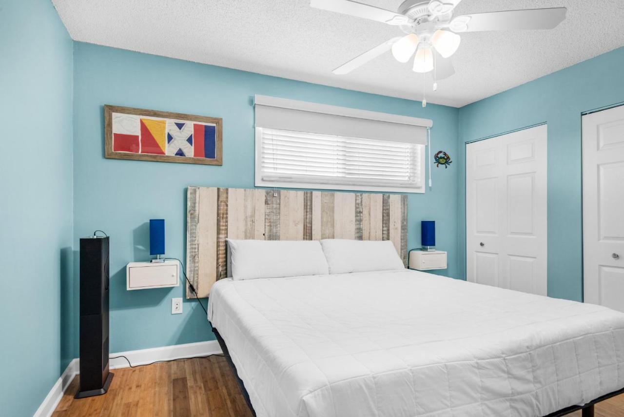 Crabby Lagoon C104 Holiday home *